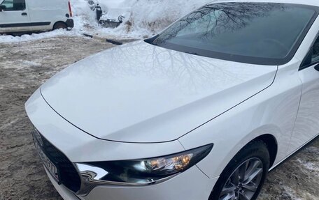 Mazda 3, 2021 год, 1 760 000 рублей, 2 фотография