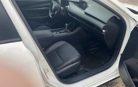 Mazda 3, 2021 год, 1 760 000 рублей, 9 фотография