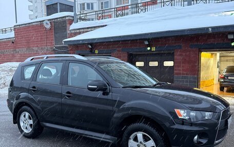 Mitsubishi Outlander III рестайлинг 3, 2010 год, 1 450 000 рублей, 10 фотография