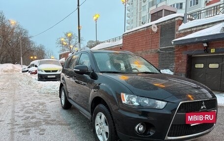 Mitsubishi Outlander III рестайлинг 3, 2010 год, 1 450 000 рублей, 8 фотография