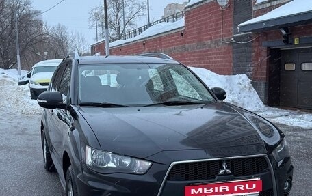 Mitsubishi Outlander III рестайлинг 3, 2010 год, 1 450 000 рублей, 9 фотография