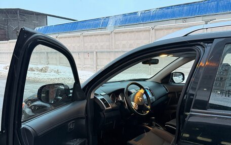 Mitsubishi Outlander III рестайлинг 3, 2010 год, 1 450 000 рублей, 21 фотография