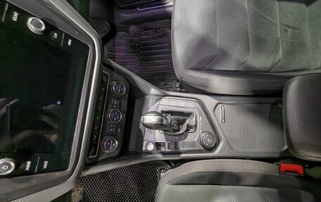 Volkswagen Tiguan II, 2018 год, 2 450 000 рублей, 12 фотография