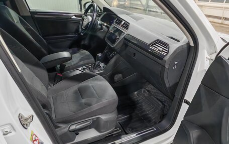 Volkswagen Tiguan II, 2018 год, 2 450 000 рублей, 14 фотография