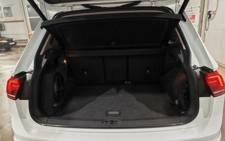 Volkswagen Tiguan II, 2018 год, 2 450 000 рублей, 27 фотография