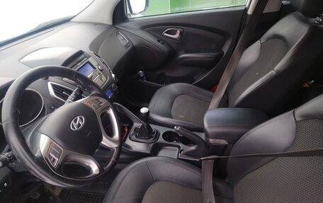 Hyundai ix35 I рестайлинг, 2012 год, 970 000 рублей, 14 фотография