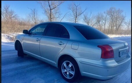 Toyota Avensis III рестайлинг, 2005 год, 670 000 рублей, 4 фотография