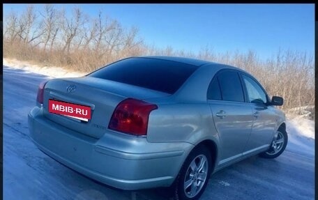 Toyota Avensis III рестайлинг, 2005 год, 670 000 рублей, 3 фотография