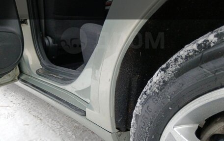 Toyota Avensis III рестайлинг, 2005 год, 670 000 рублей, 13 фотография