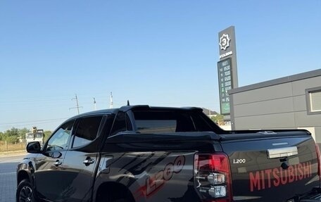 Mitsubishi L200 IV рестайлинг, 2023 год, 3 650 000 рублей, 5 фотография