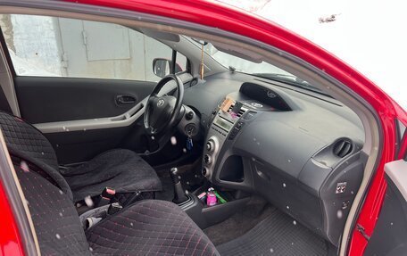 Toyota Yaris III рестайлинг, 2008 год, 565 000 рублей, 7 фотография