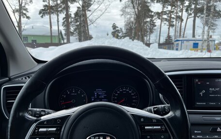 KIA Sportage IV рестайлинг, 2018 год, 2 200 000 рублей, 15 фотография