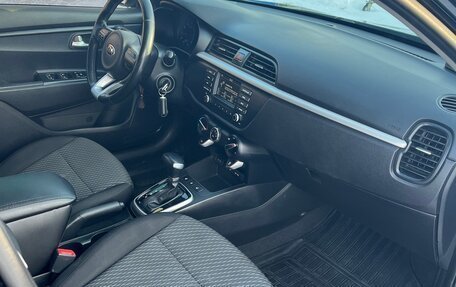 KIA Rio IV, 2017 год, 1 300 000 рублей, 10 фотография