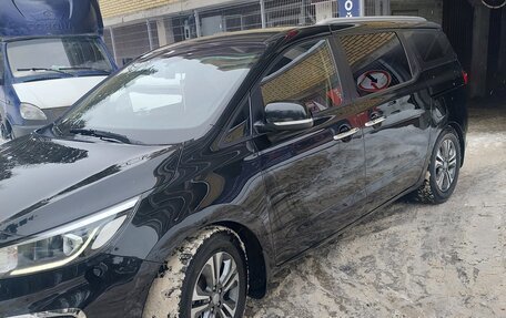 KIA Carnival III, 2019 год, 1 699 999 рублей, 1 фотография