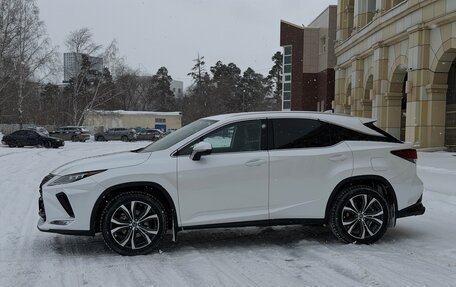 Lexus RX IV рестайлинг, 2021 год, 5 700 000 рублей, 3 фотография