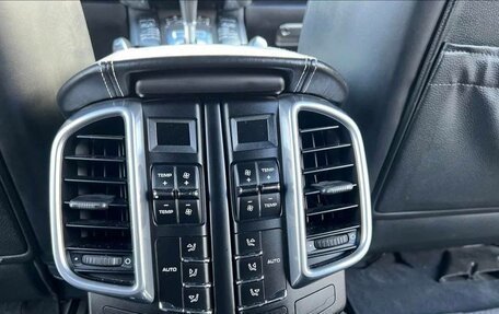 Porsche Cayenne III, 2012 год, 1 990 000 рублей, 26 фотография