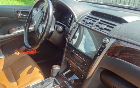 Toyota Camry, 2016 год, 2 300 000 рублей, 10 фотография