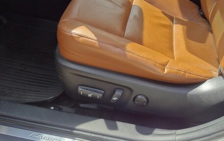 Toyota Camry, 2016 год, 2 300 000 рублей, 15 фотография