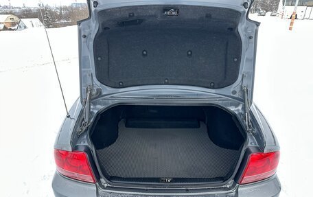 Hyundai Sonata IV рестайлинг, 2002 год, 350 000 рублей, 24 фотография