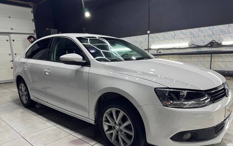 Volkswagen Jetta VI, 2012 год, 850 000 рублей, 2 фотография