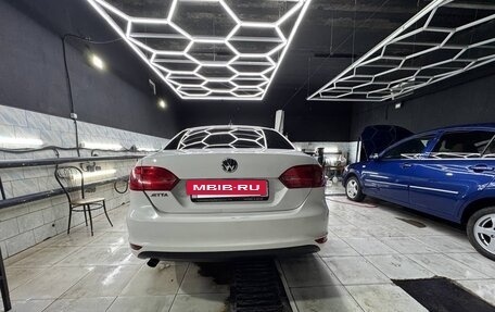 Volkswagen Jetta VI, 2012 год, 850 000 рублей, 5 фотография