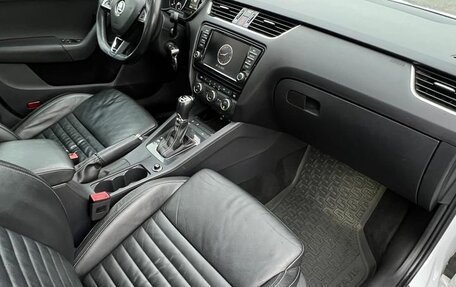 Skoda Octavia RS, 2014 год, 1 950 000 рублей, 14 фотография