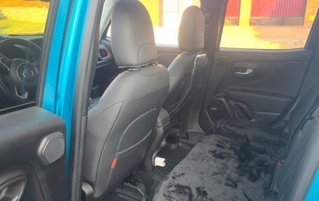 Jeep Renegade I рестайлинг, 2021 год, 2 500 000 рублей, 9 фотография