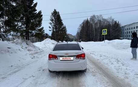 Chevrolet Cruze II, 2010 год, 570 000 рублей, 9 фотография