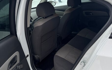 Chevrolet Cruze II, 2010 год, 570 000 рублей, 16 фотография