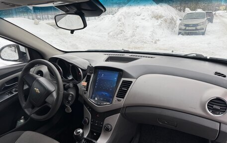 Chevrolet Cruze II, 2010 год, 570 000 рублей, 18 фотография