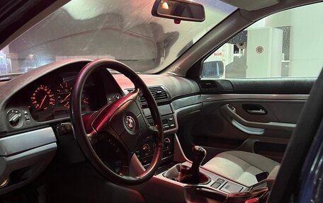 BMW 5 серия, 2001 год, 700 000 рублей, 1 фотография