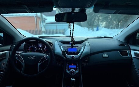 Hyundai Elantra V, 2011 год, 950 000 рублей, 5 фотография