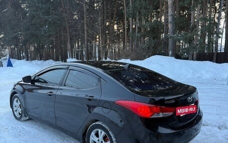 Hyundai Elantra V, 2011 год, 950 000 рублей, 4 фотография