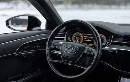 Audi A8, 2018 год, 3 900 000 рублей, 10 фотография