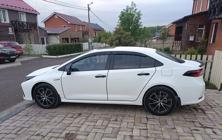 Toyota Corolla, 2021 год, 2 200 000 рублей, 4 фотография