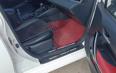 Toyota Corolla, 2021 год, 2 200 000 рублей, 11 фотография