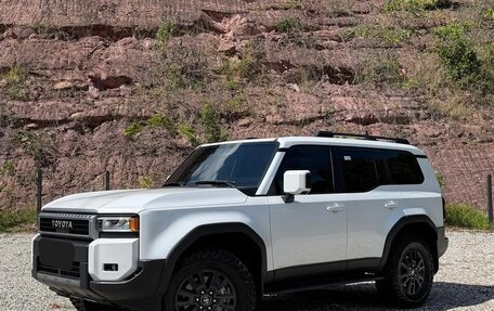 Toyota Land Cruiser Prado, 2025 год, 9 270 000 рублей, 13 фотография