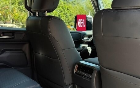 Toyota Land Cruiser Prado, 2025 год, 9 270 000 рублей, 12 фотография