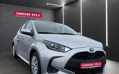 Toyota Yaris, 2022 год, 1 780 000 рублей, 1 фотография