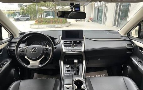 Lexus NX I, 2021 год, 3 120 000 рублей, 2 фотография