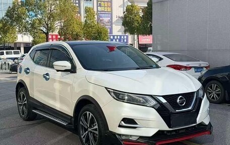 Nissan Qashqai, 2023 год, 1 890 000 рублей, 3 фотография