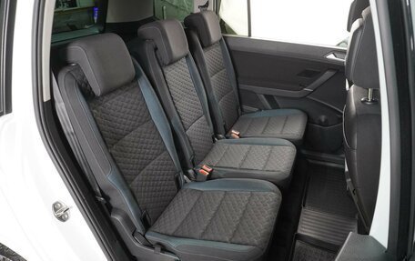 Volkswagen Touran III, 2019 год, 2 219 000 рублей, 7 фотография