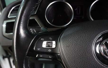 Volkswagen Touran III, 2019 год, 2 219 000 рублей, 20 фотография