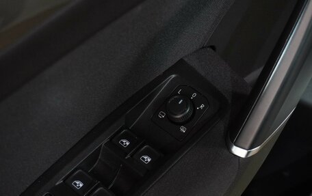 Volkswagen Touran III, 2019 год, 2 219 000 рублей, 12 фотография