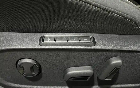 Volkswagen Golf VIII, 2022 год, 2 050 000 рублей, 10 фотография