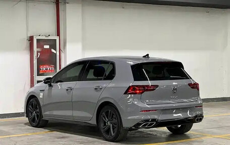 Volkswagen Golf VIII, 2022 год, 2 050 000 рублей, 3 фотография