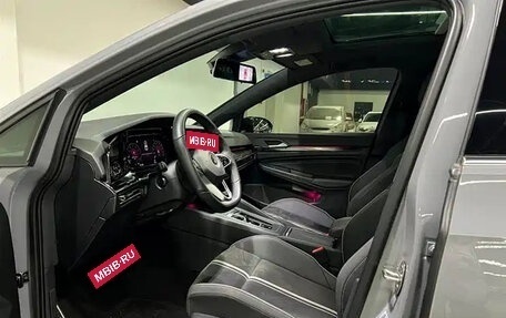 Volkswagen Golf VIII, 2022 год, 2 050 000 рублей, 6 фотография