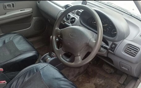 Nissan March II, 2000 год, 200 000 рублей, 4 фотография