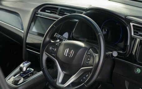 Honda Shuttle II, 2015 год, 1 280 000 рублей, 11 фотография