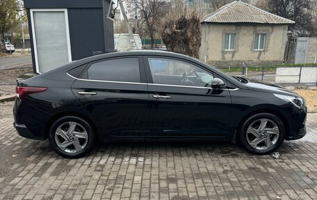 Hyundai Solaris II рестайлинг, 2021 год, 1 800 000 рублей, 6 фотография